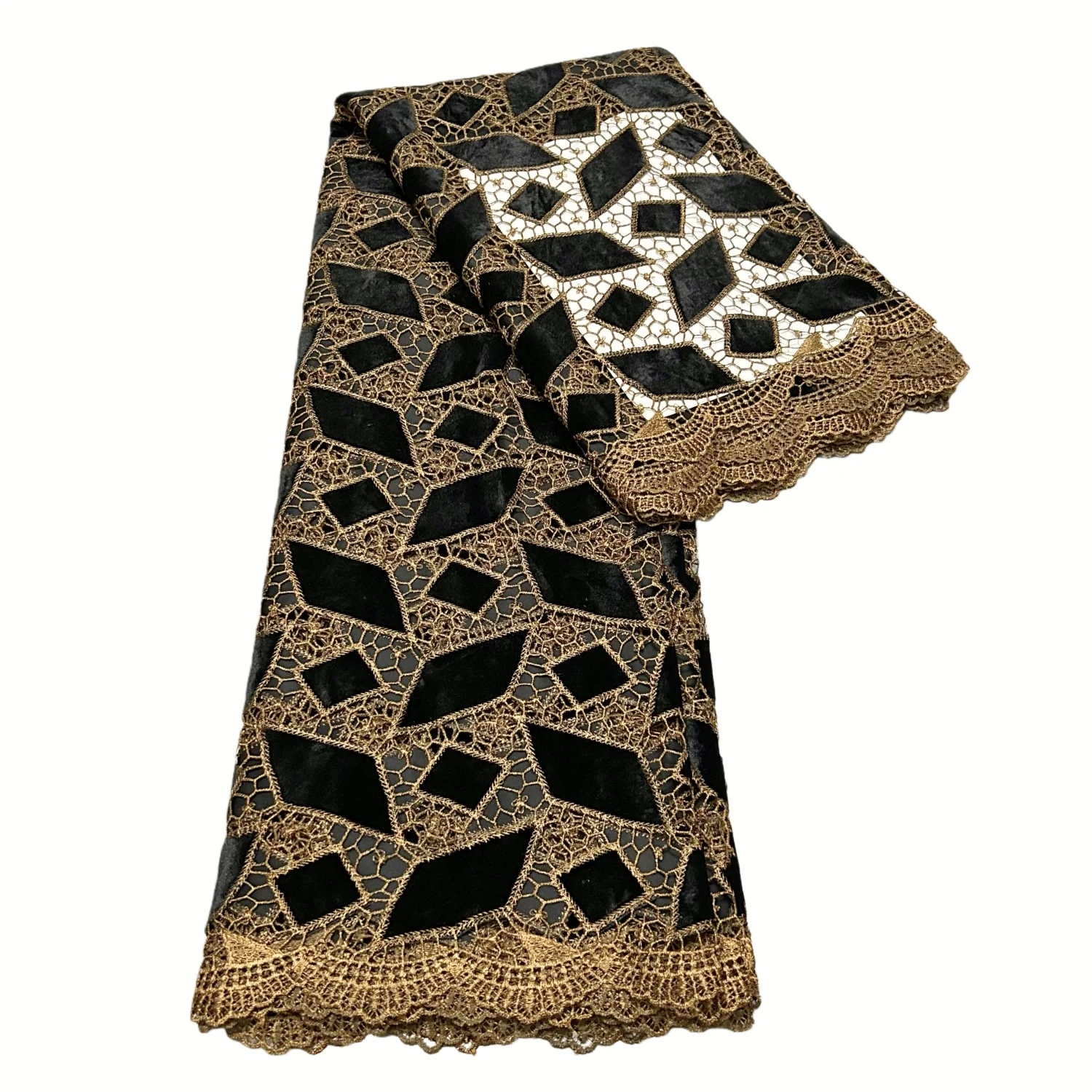 

New Velvet Lace Fabric 2026 High Quality Lace Nigerian Lace Trim Luxury Laces On Sale 5 Yards Dubai African Fabrics Woman