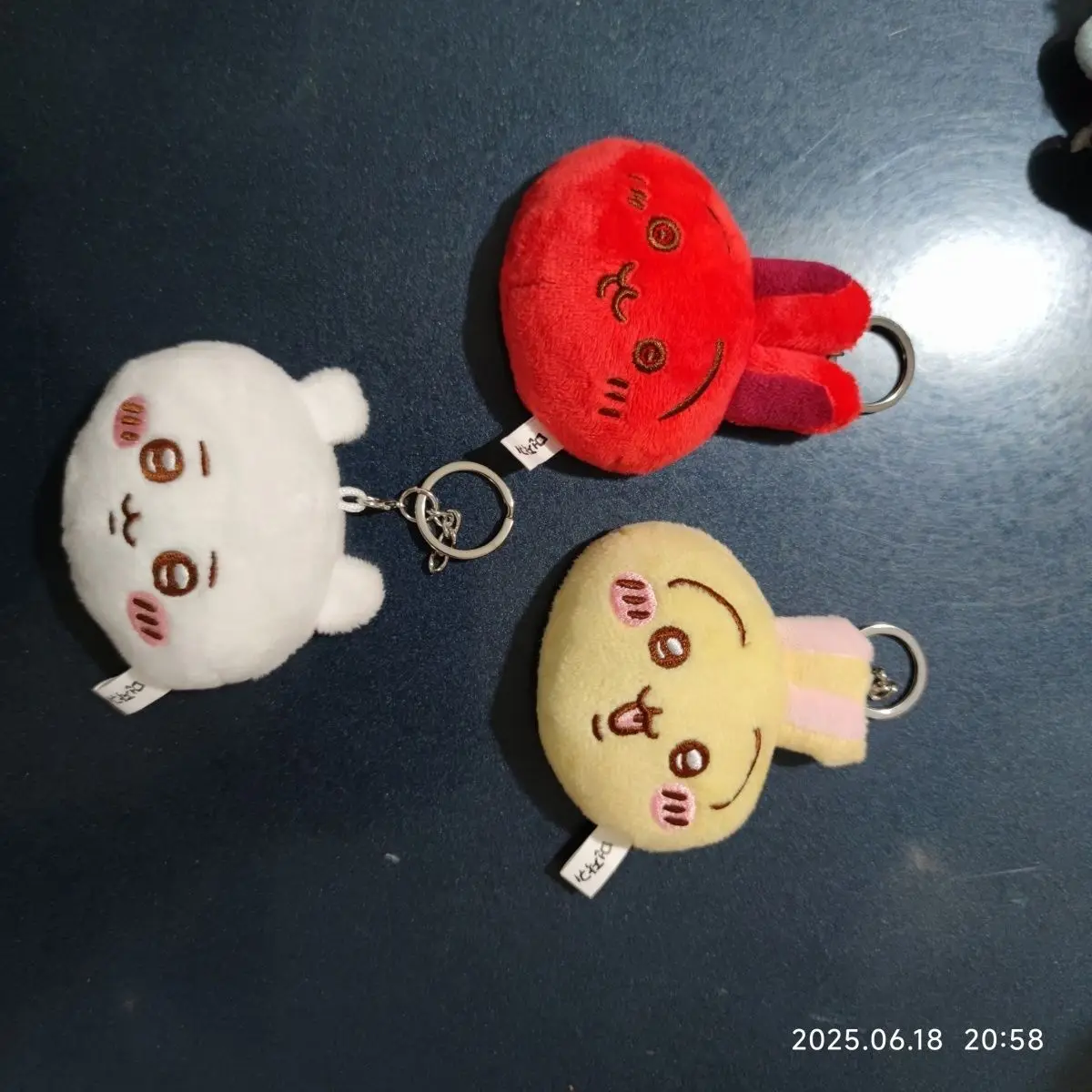 Kawaii Chiikawa Usagi miroir ornement poupée mignon sac à dos pendentif maquillage miroir cadeau d'anniversaire pour enfants