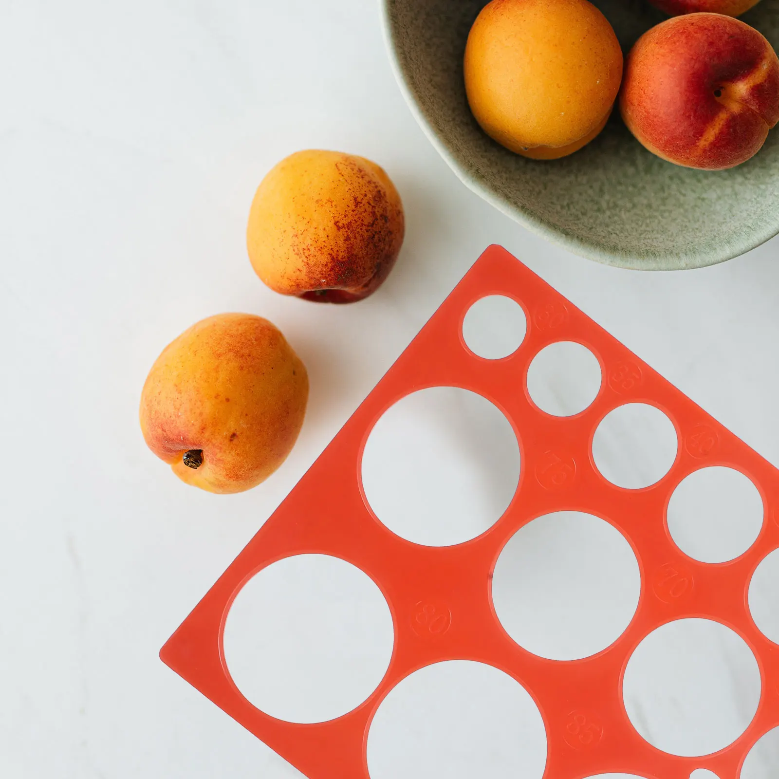 

Fruit Circle 30 to Measuring Tool for Apples Peaches Citrus Lemons Plastic Material Fruit Size Measurement