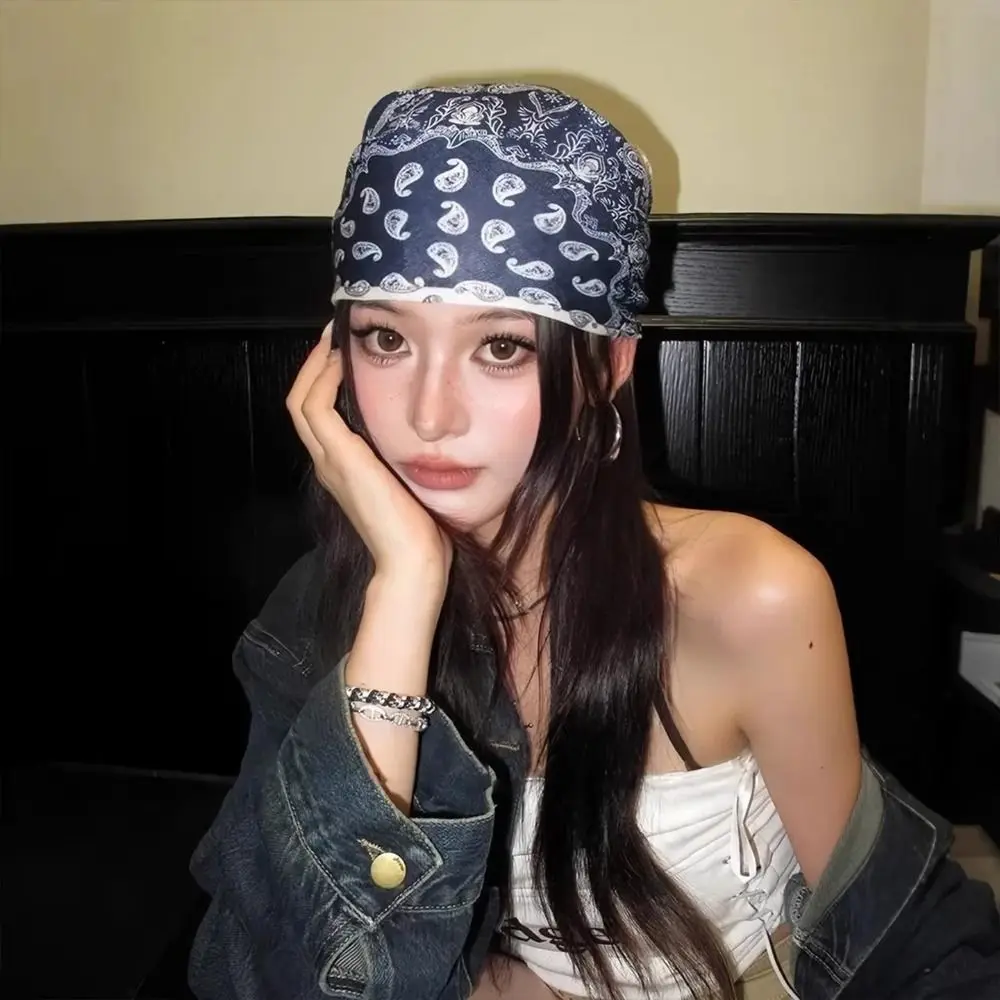 

Y2K Cashew Flower Print Scarf Geometric Shape Hip Hop Leopard Print Silk Scarf Korean Spicy Girls Small Square Scarf Female