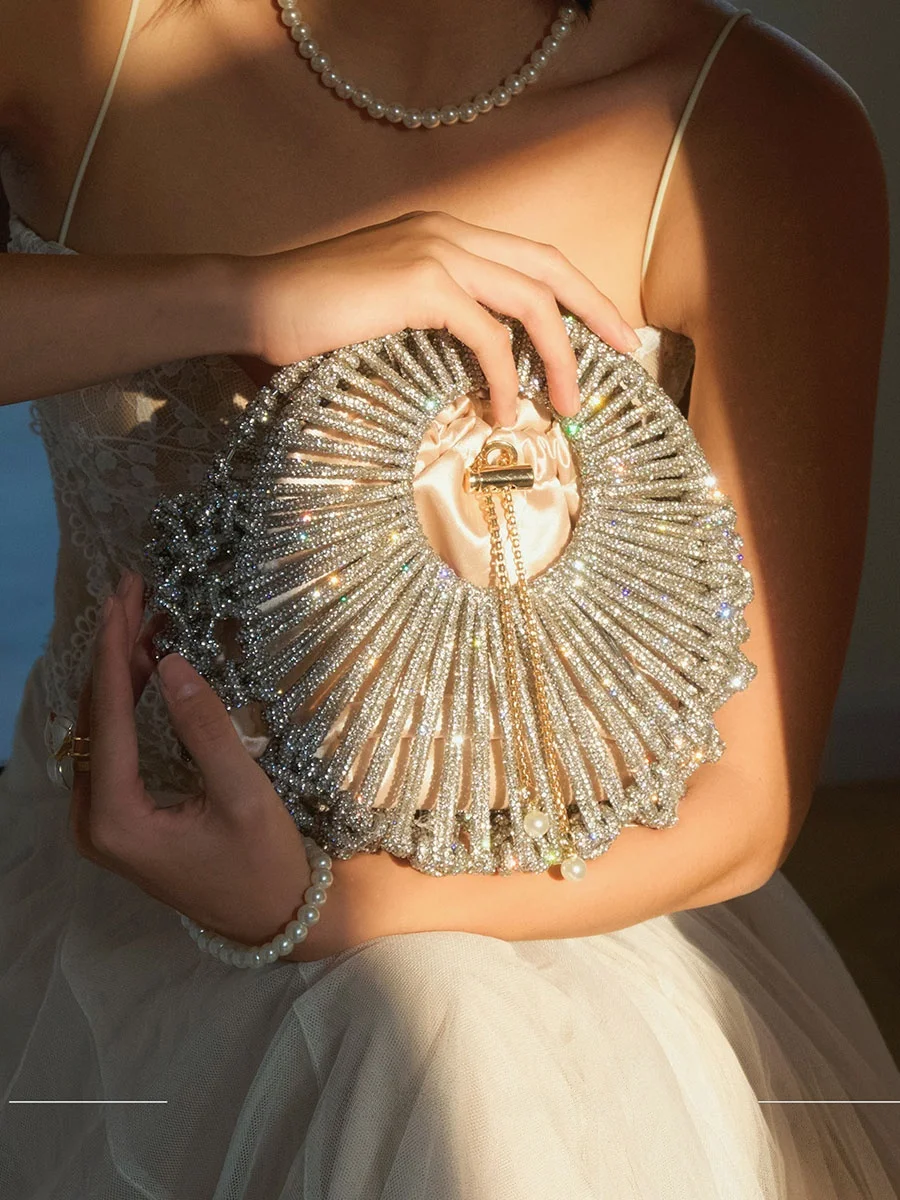 UGALS Handcrafted Woven Hollow Diamond Mesh Clutch Bag Elegant Luxury Handheld Bag for Women Dinner Party Sweet Lady Style