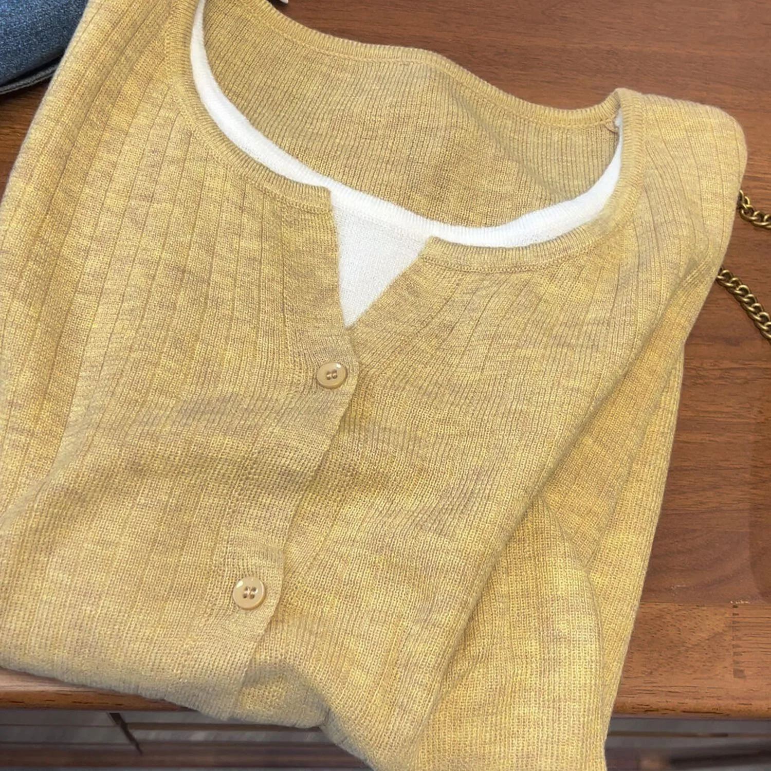 

Nikko Yellow Knitted Shirt for Women 2025 Spring and Autumn New Style Fake Two Piece Look Thin Bottom Wear Long Sleeve Top