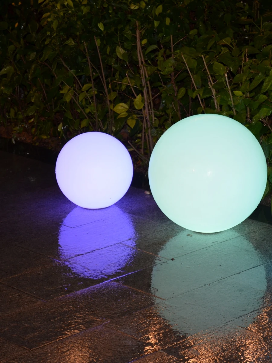 

25cm LED Flashing Ball With Multi-color Light VC-B250