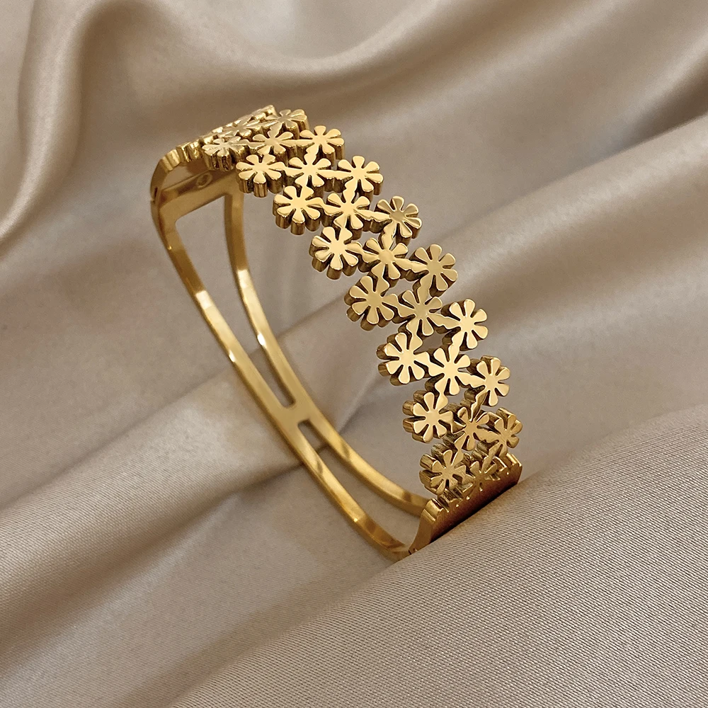 

Freetry Creative Stainless Steel Small Flower Wide Bracelet for Women Elegant Geometric Chunky Cuff Spring Bangle Jewelry Gift