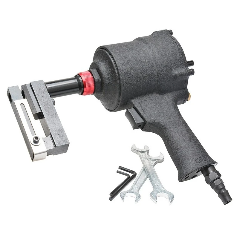 Pneumatic punching gun, metal advertising word iron sheet, stainless steel luminous word board opening, pneumatic punching gun