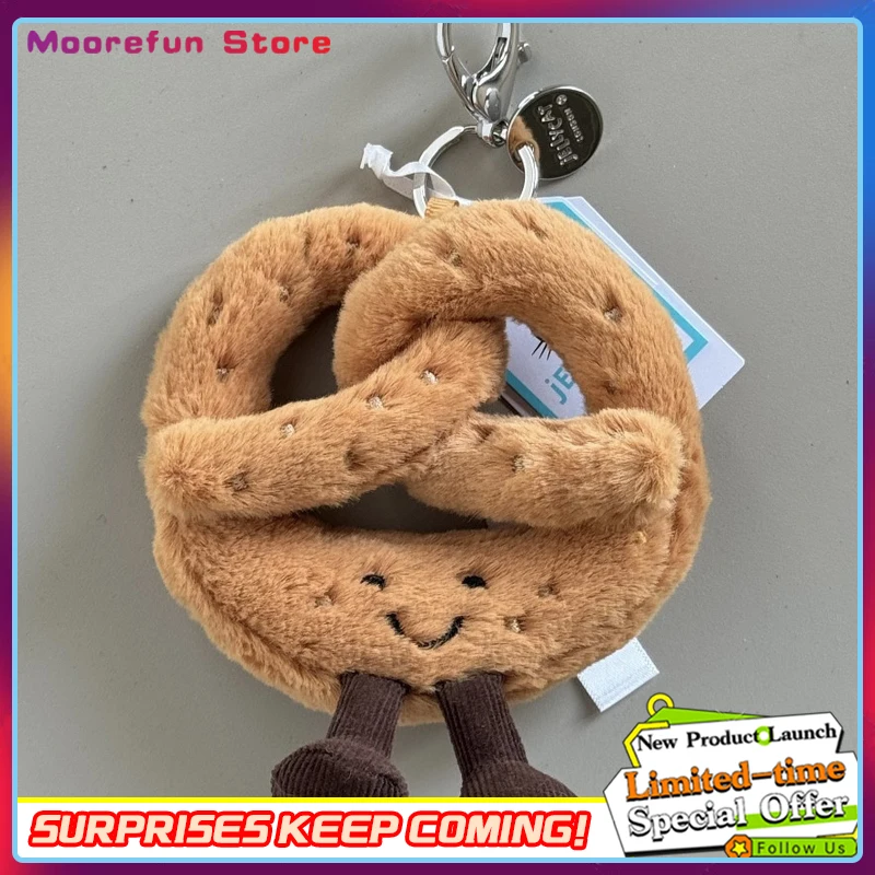 【En Stock】Nuevo Llavero de Peluche con Colgante de Dibujos Animados Jellycat Fun Salted Pancake Alkali Water Knot, Lindo y Divertido, Regalo de Año Nuevo 2026