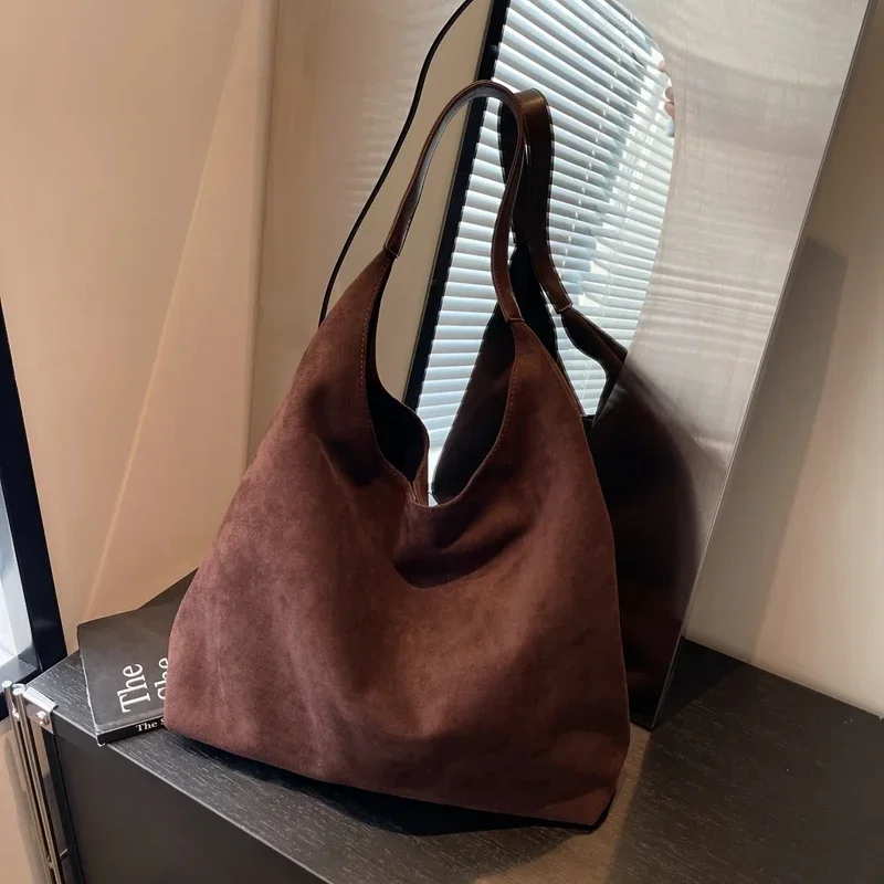 Duża pojemność Modna torba na ramię ze sztucznego zamszu Solidna klamra Casual Tote All-Match Handbag 2024 Gorąca wyprzedaż Torby dla kobiet Bolsa