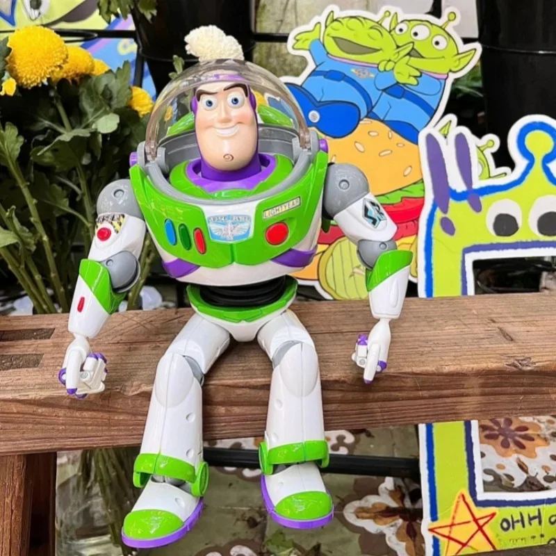 Nowa wyprzedaż Disney Toys Story 4 Juguete Woody Buzz Figurka Model Zabawka Astral Muzyka / Światło Z Skrzydłami Lalka Akcja Prezenty Urodzinowe Zabawka