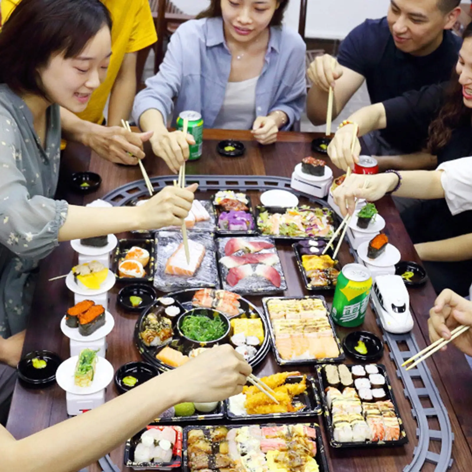 Sushi Train Toys Rotating Battery Operated Train Set Toddler Train Set for Party Sushi Display Table Swing Plate Montessori Toys