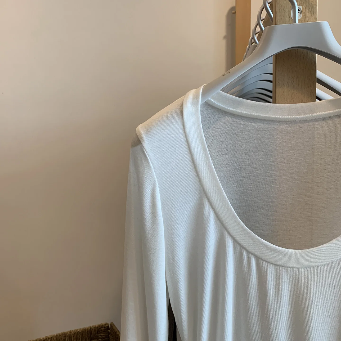 Lacele Long Sleeve U-Neck T-Shirt Women's Slim Fit Base Shirt Pure Color Inner Wear Semi-Transparent Ropa Versatile Top for S...