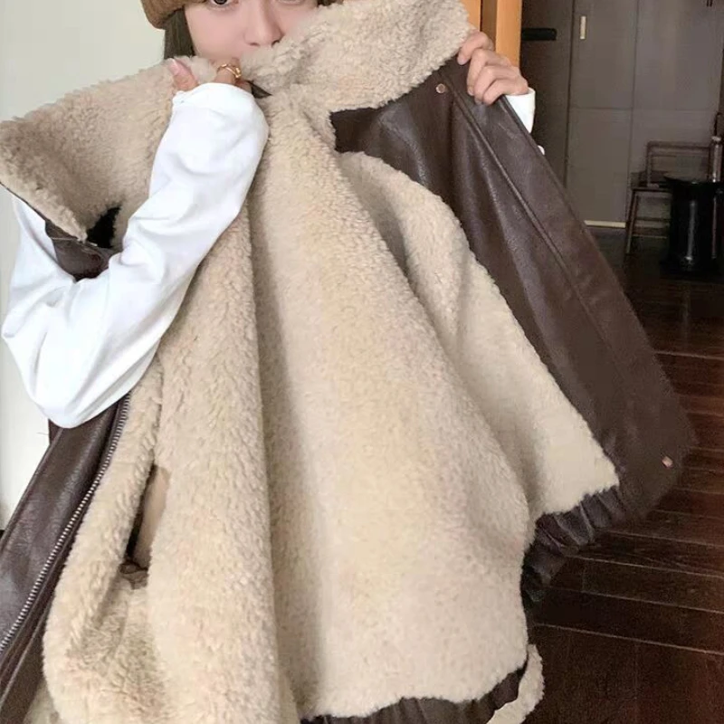 

Vintage Leather Jacket Fleece Thickened Short Lamb Wool Coat Women's Winter 2025 New Loose Jacket