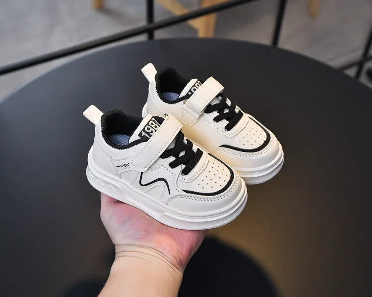 2026 Kinder-Sneaker: Modisches Design, Weiß, Rutschfest, Freizeitschuhe für Jungen und Mädchen, Atmungsaktive Turnschuhe, Kleinkinder-Outdoor-Schuhe – Detail 13