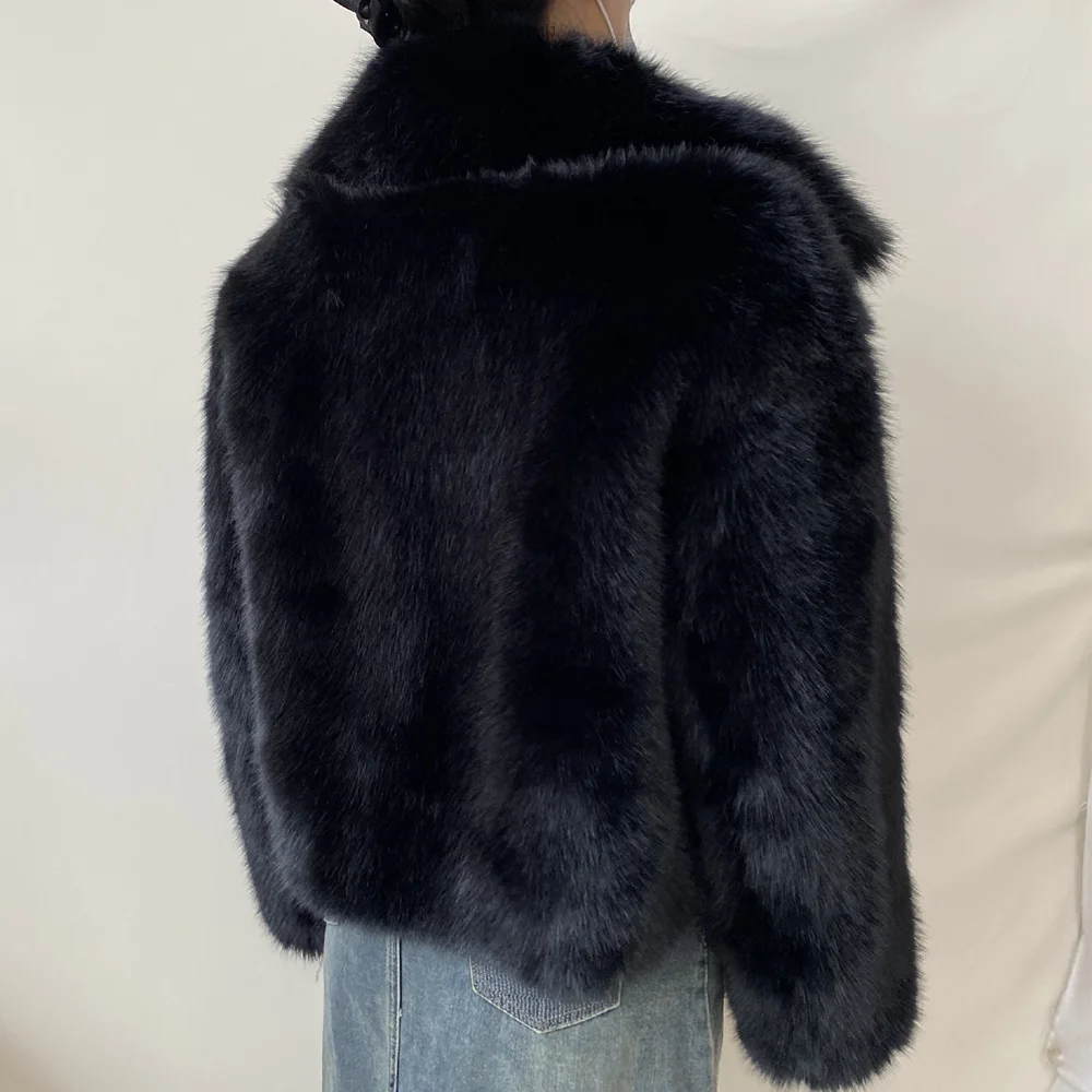 Women's Plus Size Winter Fur Coat Fox Large Lapel Loose Short Top Elegant Warmth for Cold Weather