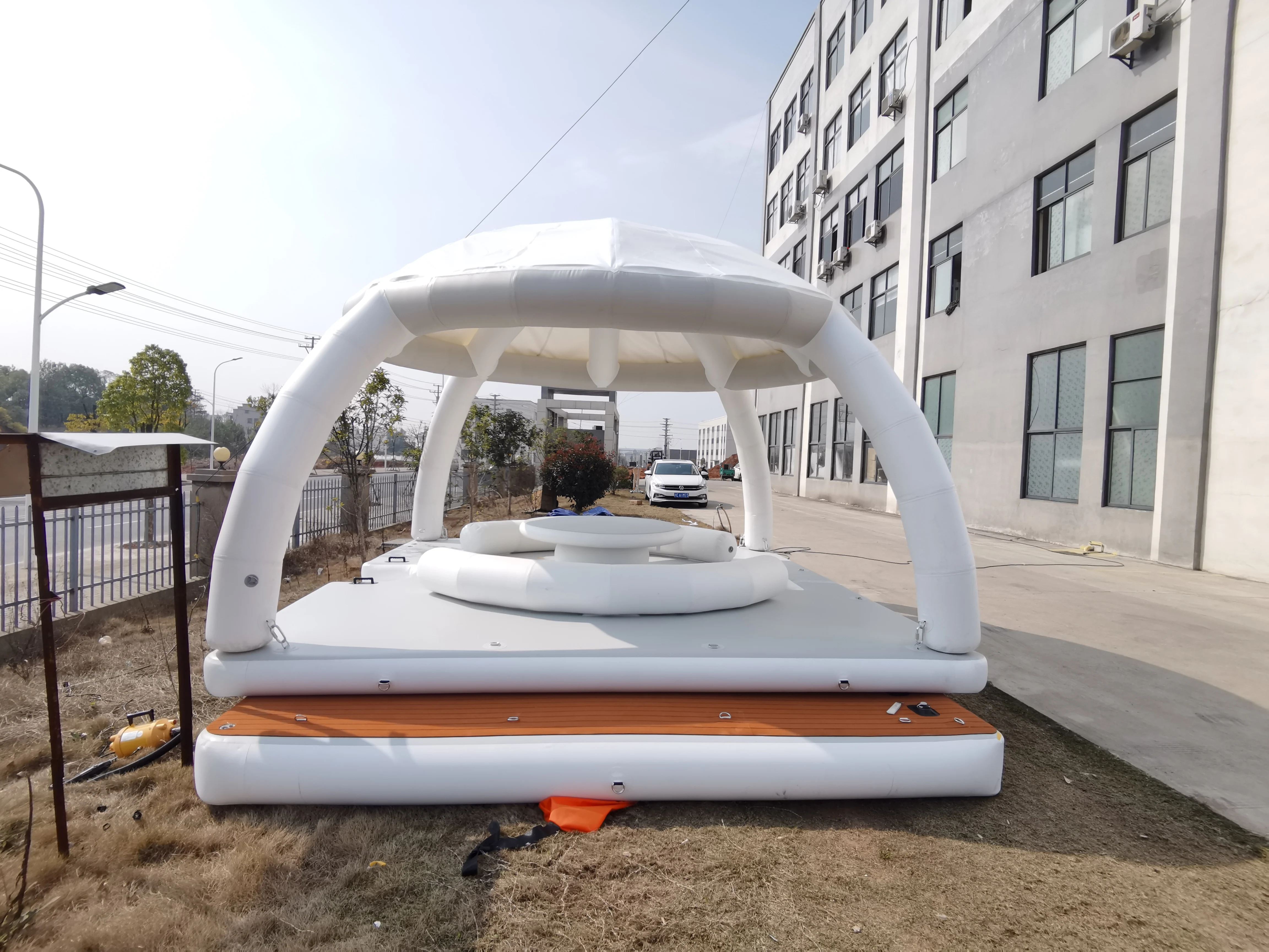 Hot Sale Summer Inflatable Water Floating Tent Outdoor Leisure Floating Island Inflatable Wharf With Tent