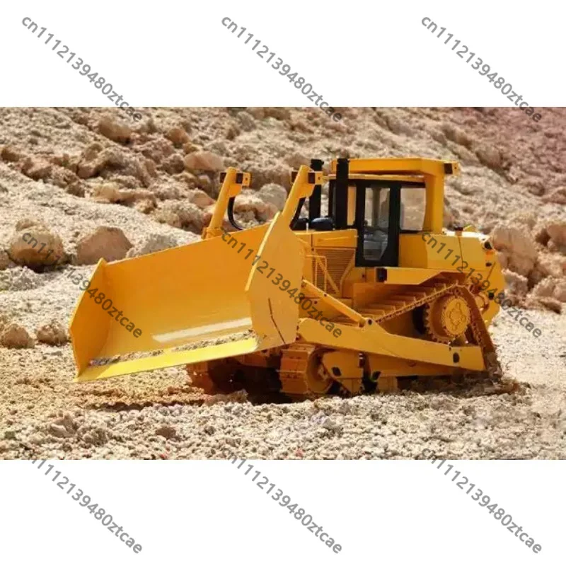 1/14 Full‑Metal RC Simulation Hydraulic Bulldozer, Remote Control Engineering Construction Vehicle Model
