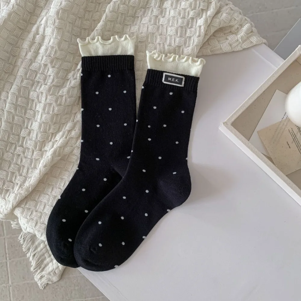 

Fashion Dots Cute Women Socks Soft Cotton Breathable Mid-Tube Socks Preppy Style Casual Ladies Novelties Socks Autumn Winter
