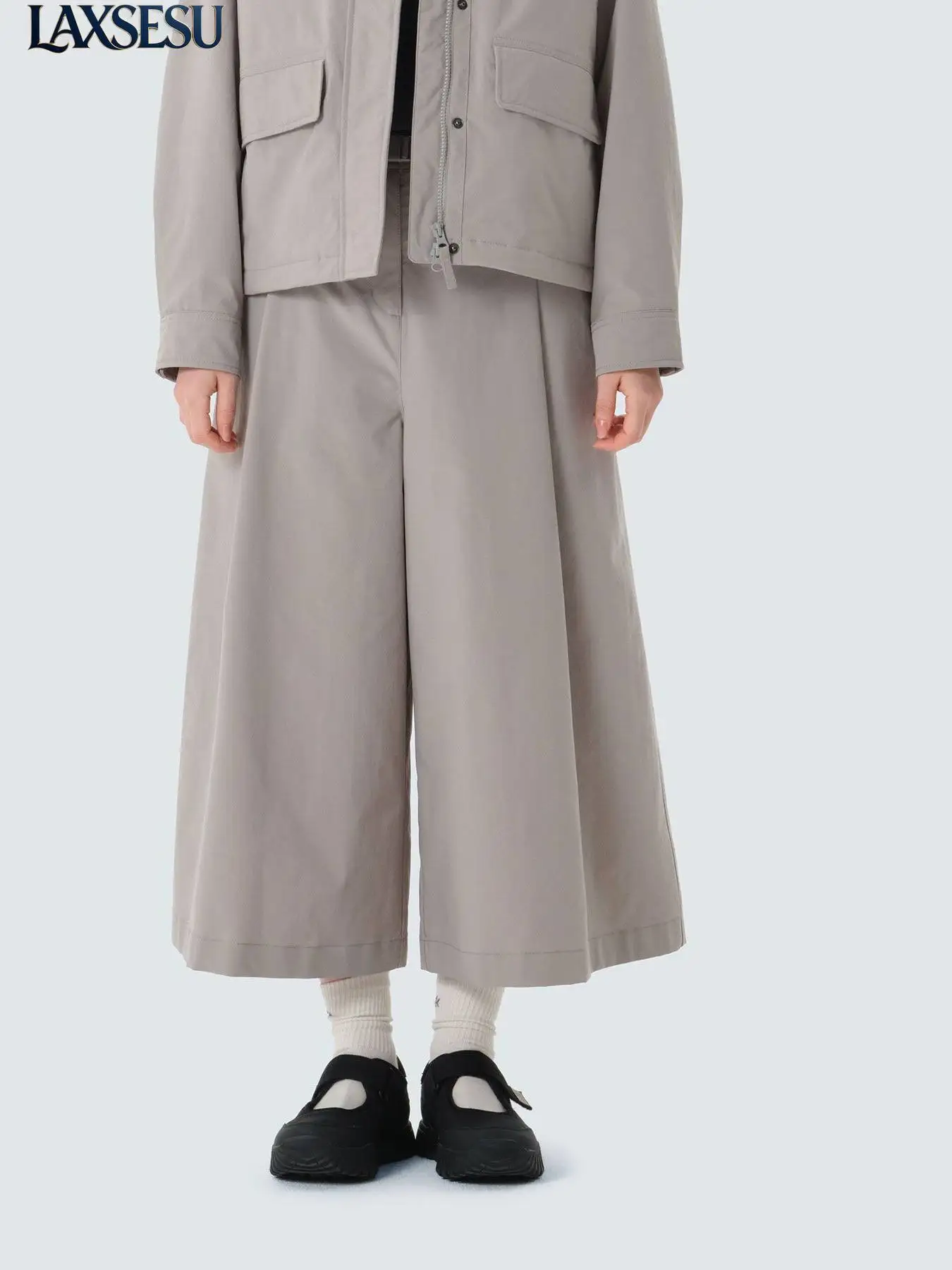 2026 New Japanese Outdoor Sports Fashion Simple Loose Casual Solid Color Wide Leg Pants Eight Quarter Pants for Women