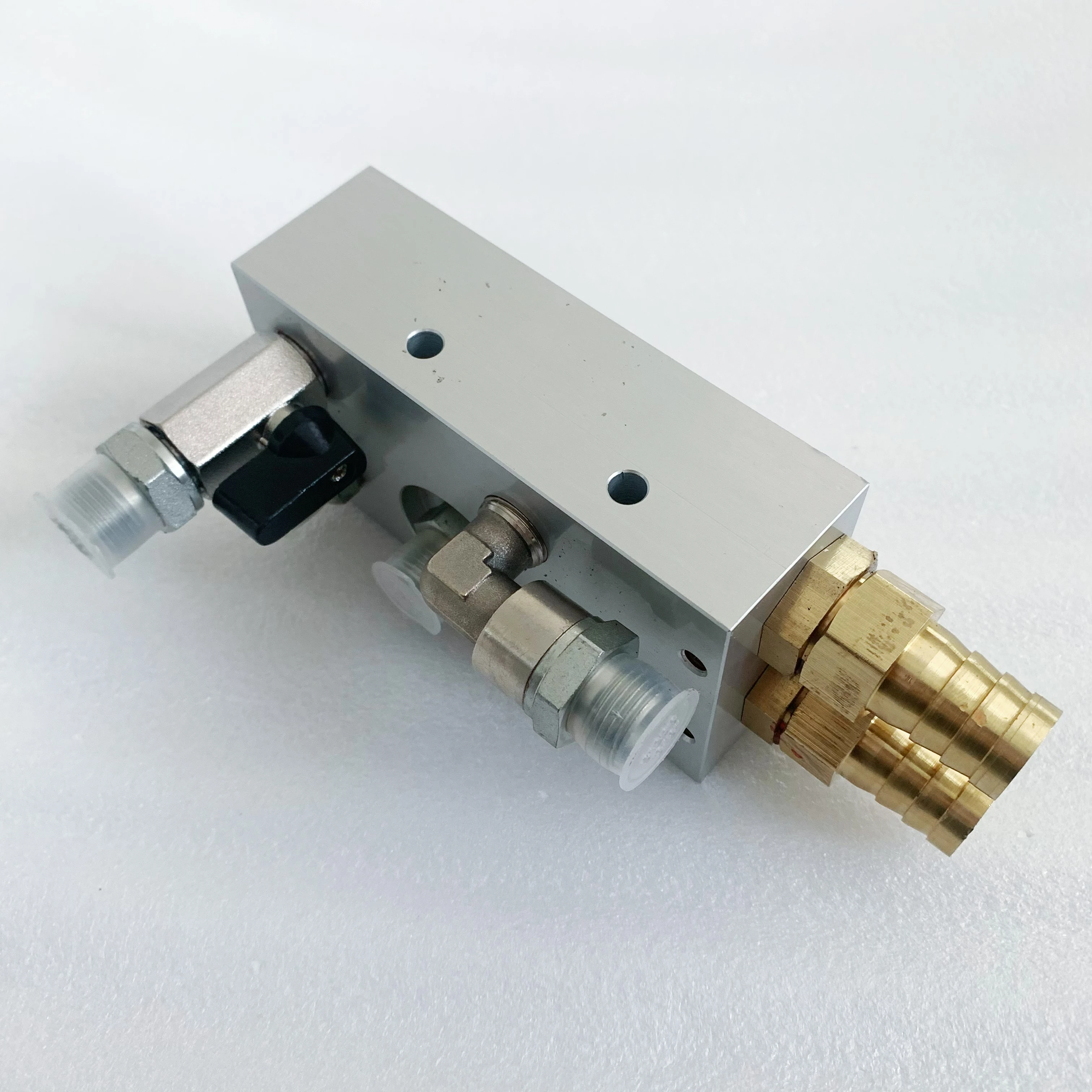 

High Quality F2.032.010 Ball Valve for Heidelberg CD102 SM102 XL105 XL106 Offset Printing Machine Parts