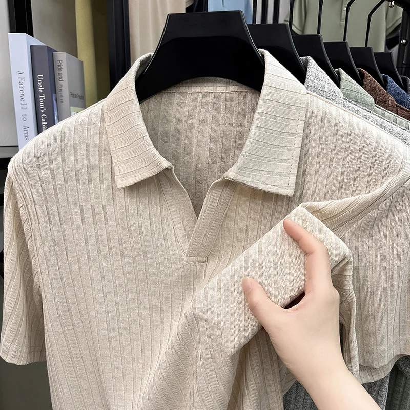 Herren Atmungsaktives Strick-Poloshirt Kurzarm V-Ausschnitt Gestreifter Stoff Bequem Leichtgewichtig Lässig Business Tägliche Kleidung – Detail 4