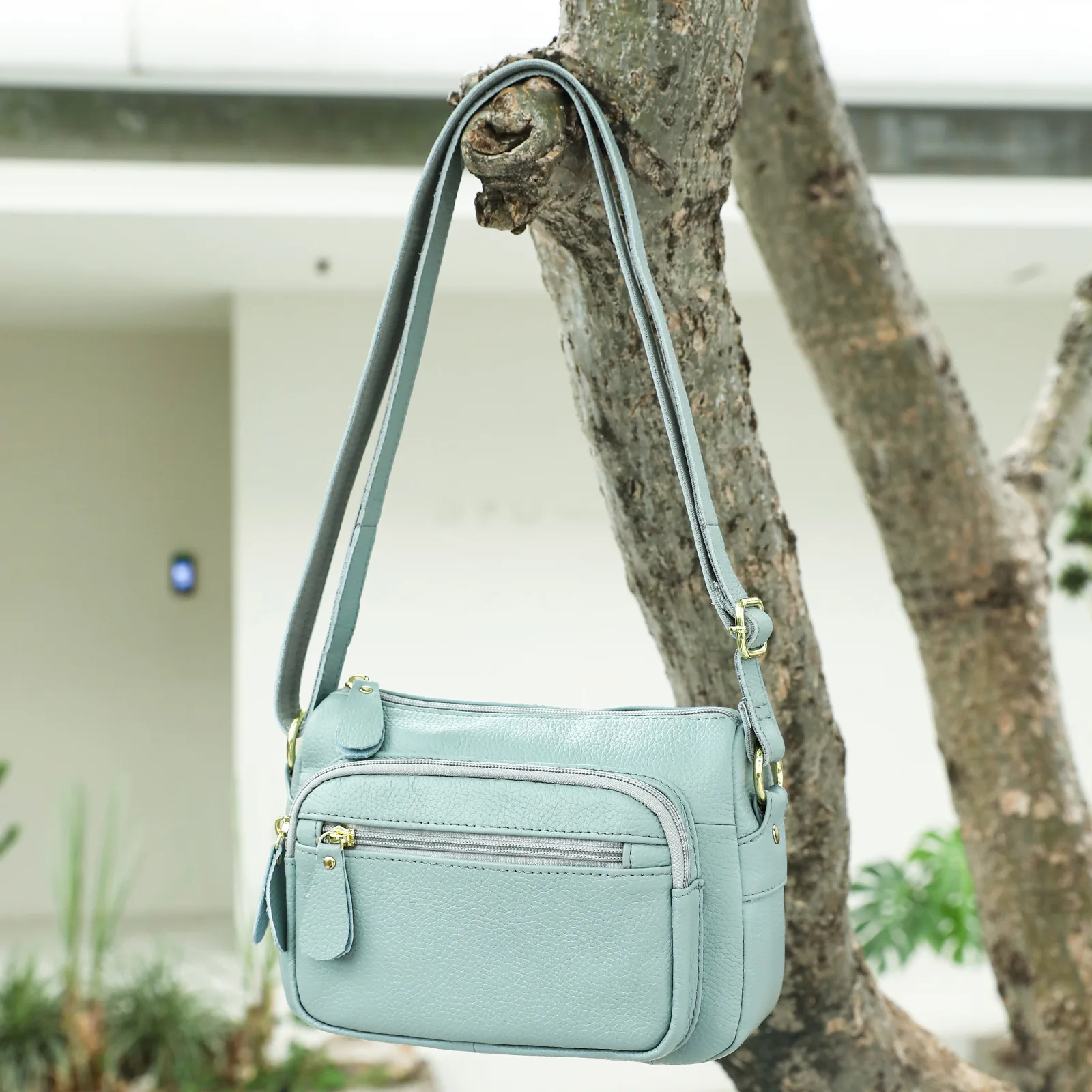 

Full-Grain Leather Women's Crossbody Bag – Lightweight Mini Shoulder Bag, Multi-Color Casual Purse Adjustable Shoulder Strap