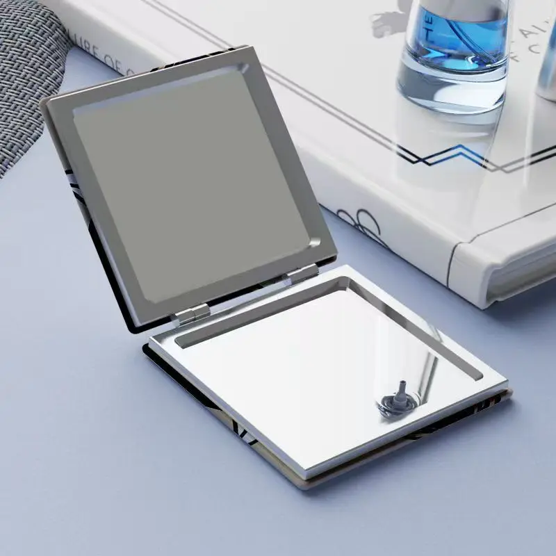 Mini kompakter faltbarer tragbarer Cartoon-Film Anime Pop Normaler Spiegel Vergrößerungsspiegel 2-in-1 magnetischer Schminkspiegel