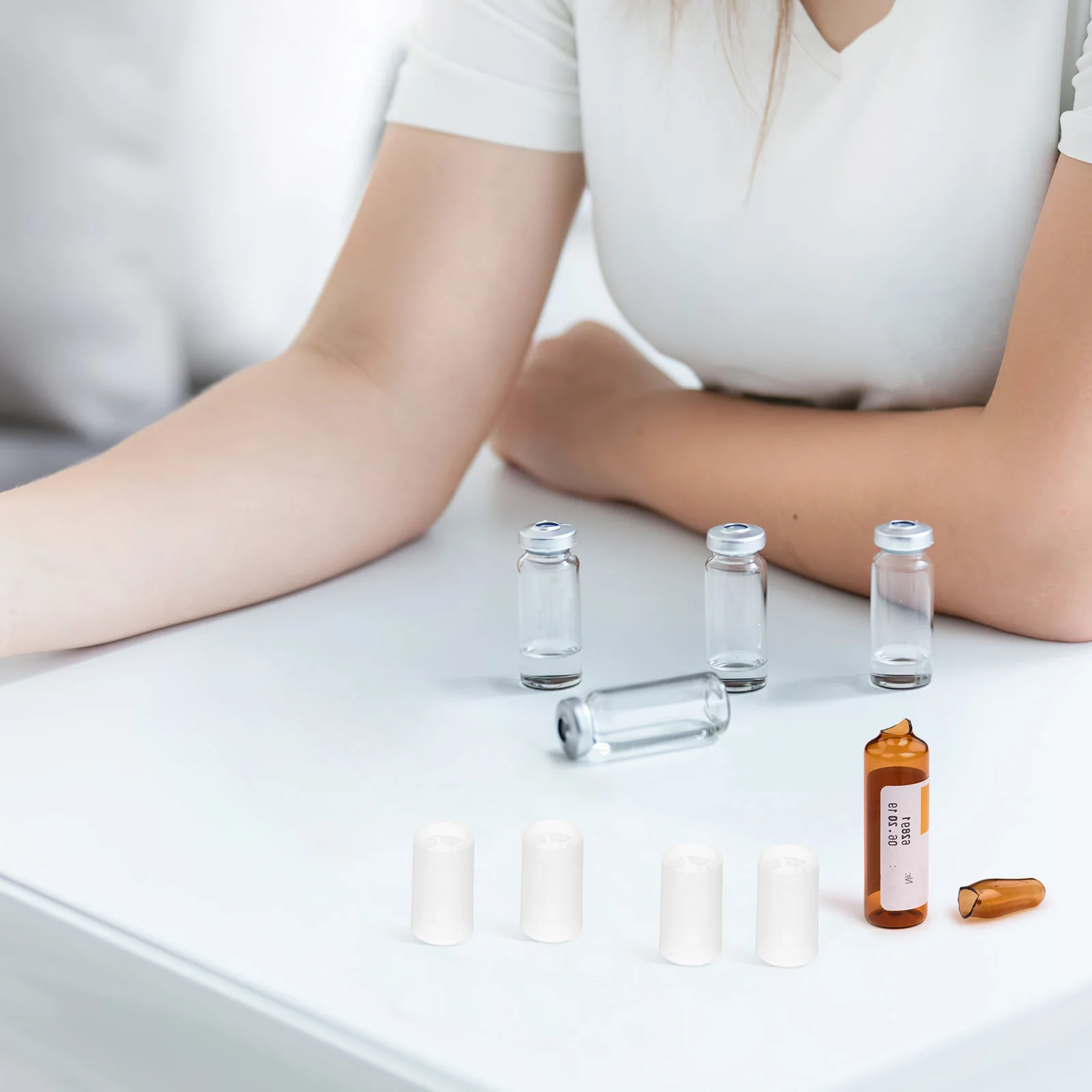 

100pcs Ampoule Bottle Opener Transparent Plastic Vial Breaker Hospital Supply Reusable Lab Tool Nurse Accessory