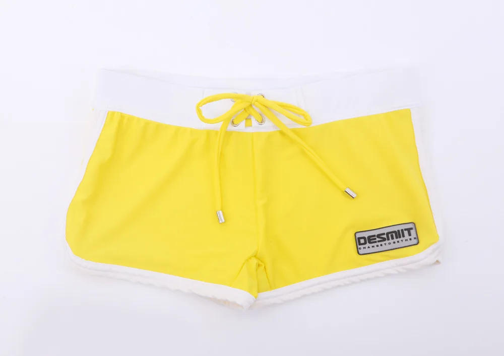 Summer 2024 New Men\'s Flat Angle Swimming Trunks Fashionable Wide Brimmed Low Waisted Solid Color Beach Swimming Trunks Y2K