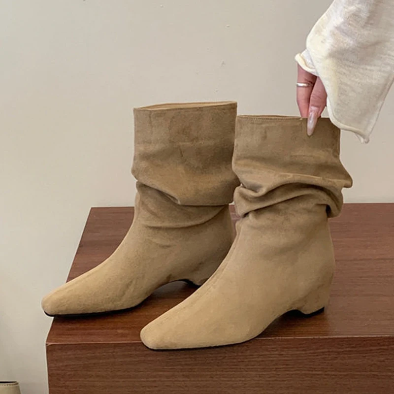 2026 New Women's Boots Flats Shoes Fashion Ankle Boots Winter Trend Suede Sneaker Casual Walking Shoes Chelsea Boots De Woman