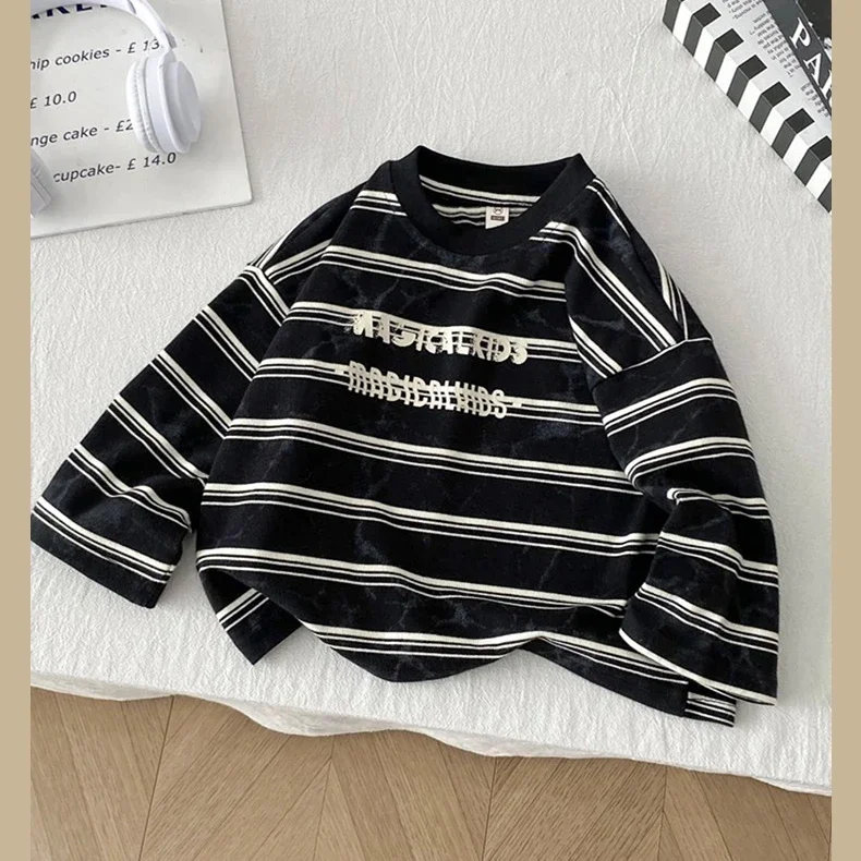 

Childrens Top Tie Dyeing Craft Boys Long Sleeved T-shirt 2024 Autumn New Striped Bottom Shirt Boys Autumn Long Sleeved T-shirt