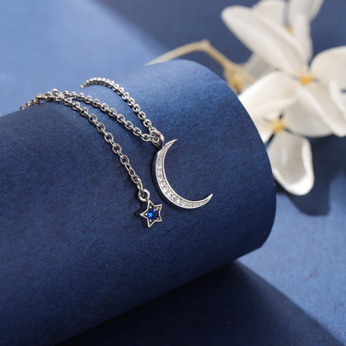 New Beautiful Moon And Star Five-pointed 925 Sterling Silver Jewelry Personality Crystal Exquisite Gift Women Necklaces  XL229