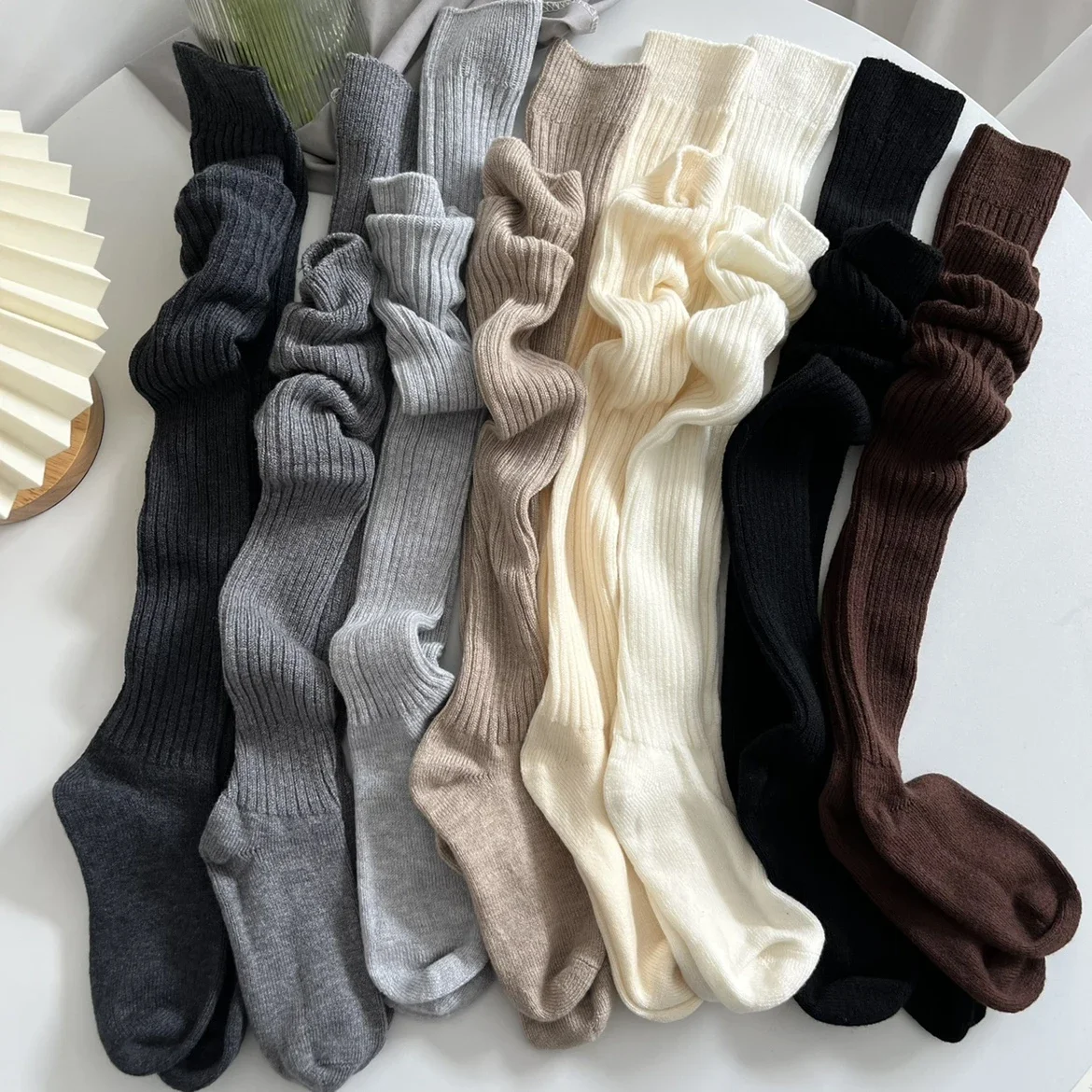 Chaussettes longues décontractées en cachemire pour femmes, bas de cuisse en laine monochrome, chaussettes en coton skinny, chaussettes hautes moelleuses pour femmes