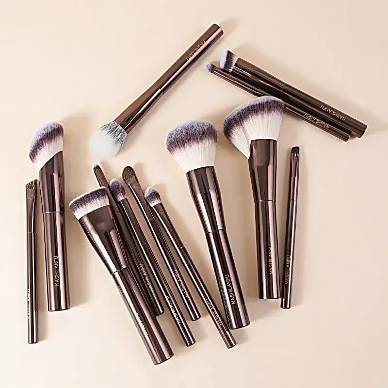 Set di 10 pennelli per trucco per fondotinta correttore fard abbronzante ombretto sopracciglio eyeliner scolpire - diverse dimensioni per Profess