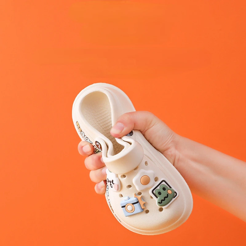 Sandalias antideslizantes de dibujos animados para niños y niñas, zapatos de jardín, zuecos deportivos de playa al aire libre, zapatillas de bebé