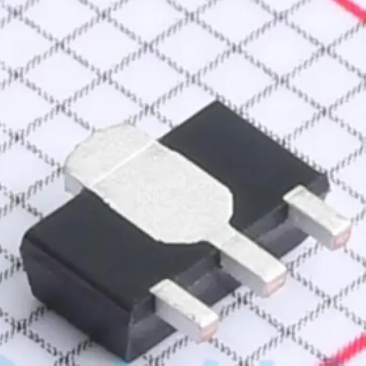 AP2202R-3.3TRE1 Marking E22B SOT-89-3 Original Linear Regulator LDO Fixed 13.2V 150mA 3.3V 0.15MA IC REG LINEAR 150MA SOT89 E22B