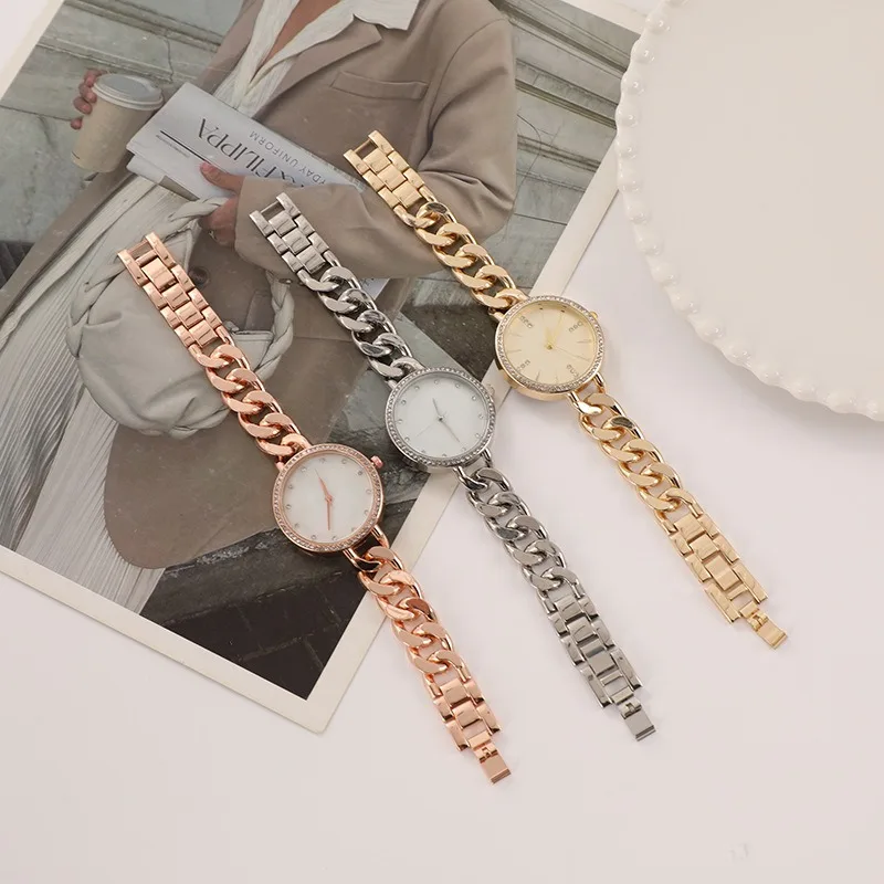 시계 여성용 쿼츠 시계 라이트 럭셔리 시계 여성 방수 팔찌 시계 쿼츠 시계를 사용자 정의할 수 있습니다