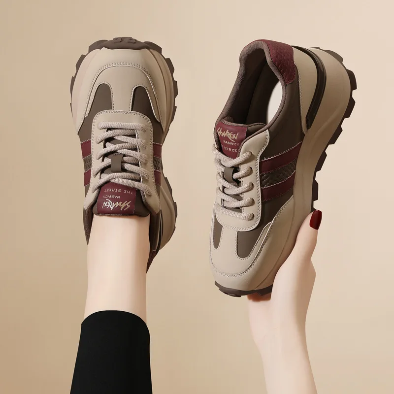 

Leather Thick Bottom Casual Sports Shoes Women's Comfortable All-Match Soft Bottom No-Fatigue Agan Shoes Fashionable Leisure ...