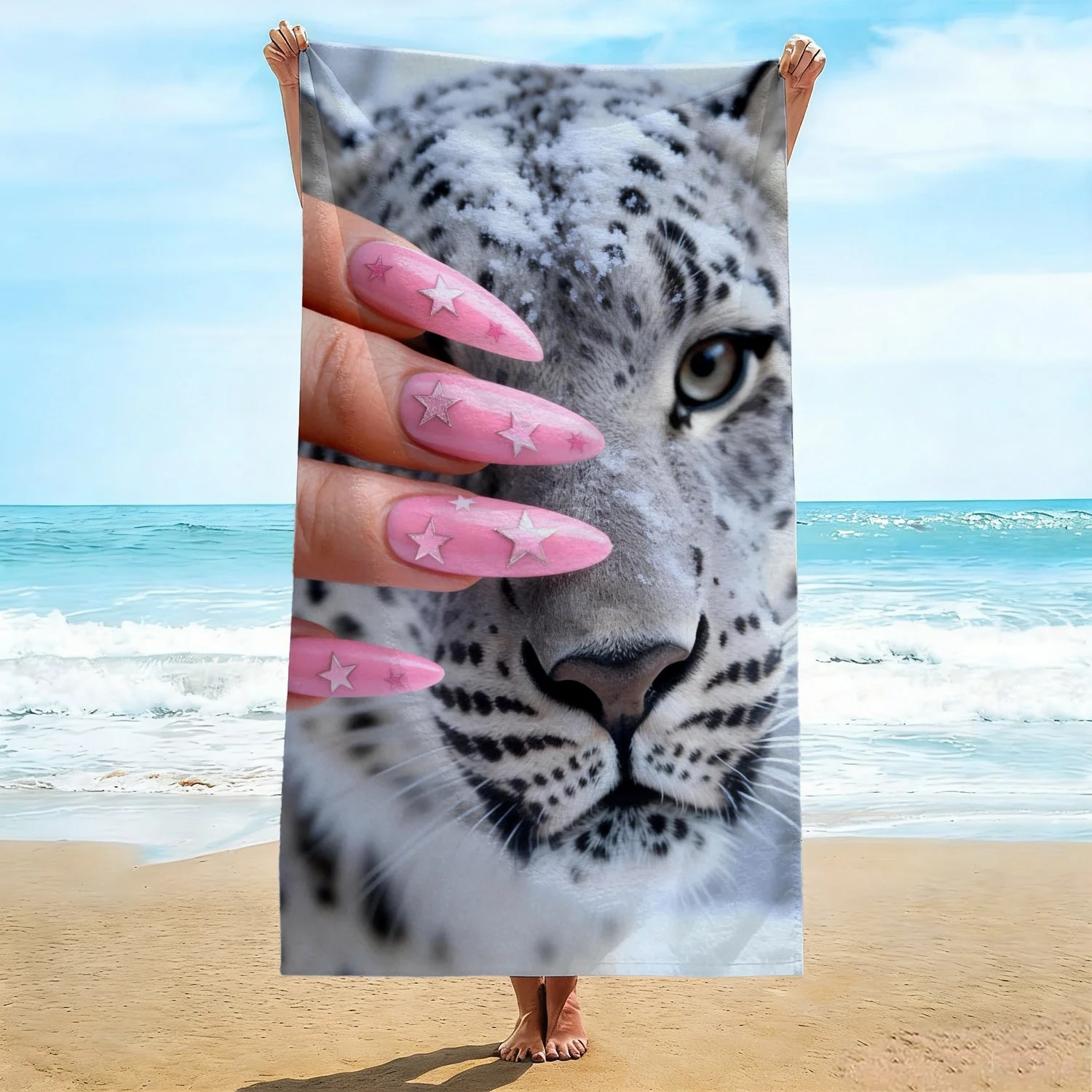 

1pcs Wildlife Snow Leopard Beach Towel, Realistic Snow Leopard Portrait Pattern Bath Towel, Nature Inspired Beach Blanket