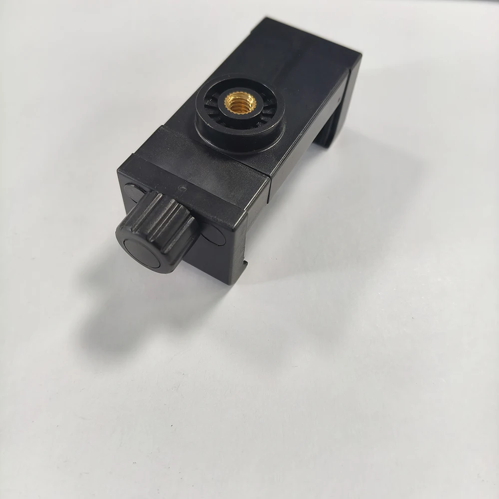 Tripod Phone Holder Mount Adapter with 1/4 Inch Screw Mobile Smartphone Clip Support Cellphone Clamp Support for Iphone Samsung