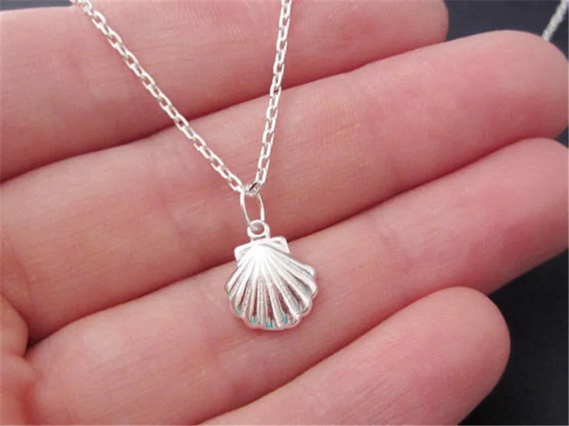 Cute Seashell Conch Sea Clam Shell Scallop Beach Necklace Small Sector Nautical Pendant Chain Collar Clavicle Choker for Women