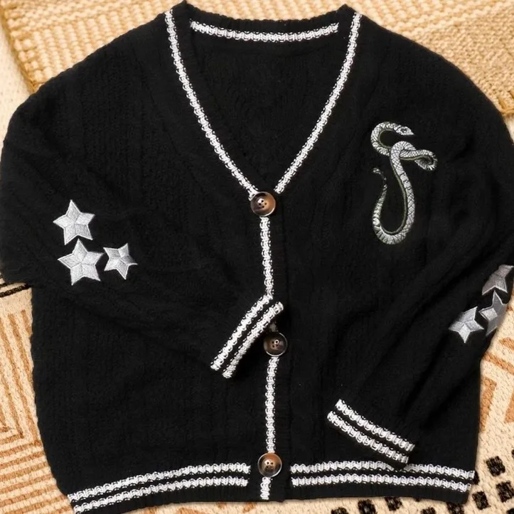 

Autumn and Winter New Women's V-neck Star Embroidered Long Sleeved Single Breasted Loose Casual Sweater Jacket Sweater Women