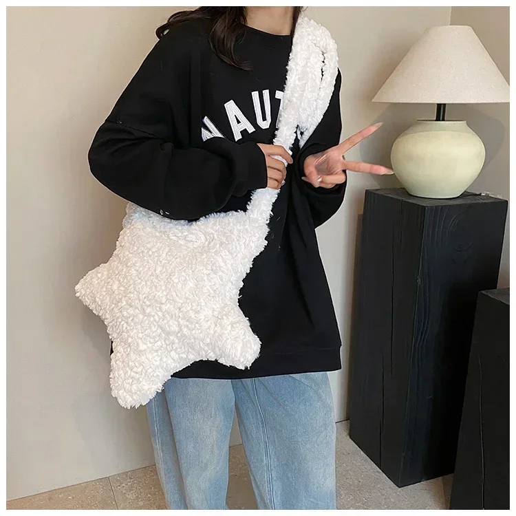 Cute Star Ladies Soft Plush Shoulder Bags Large Capacity Female Furry Pentagram Messenger Bag Winter Fluffy Women\'s Handbags