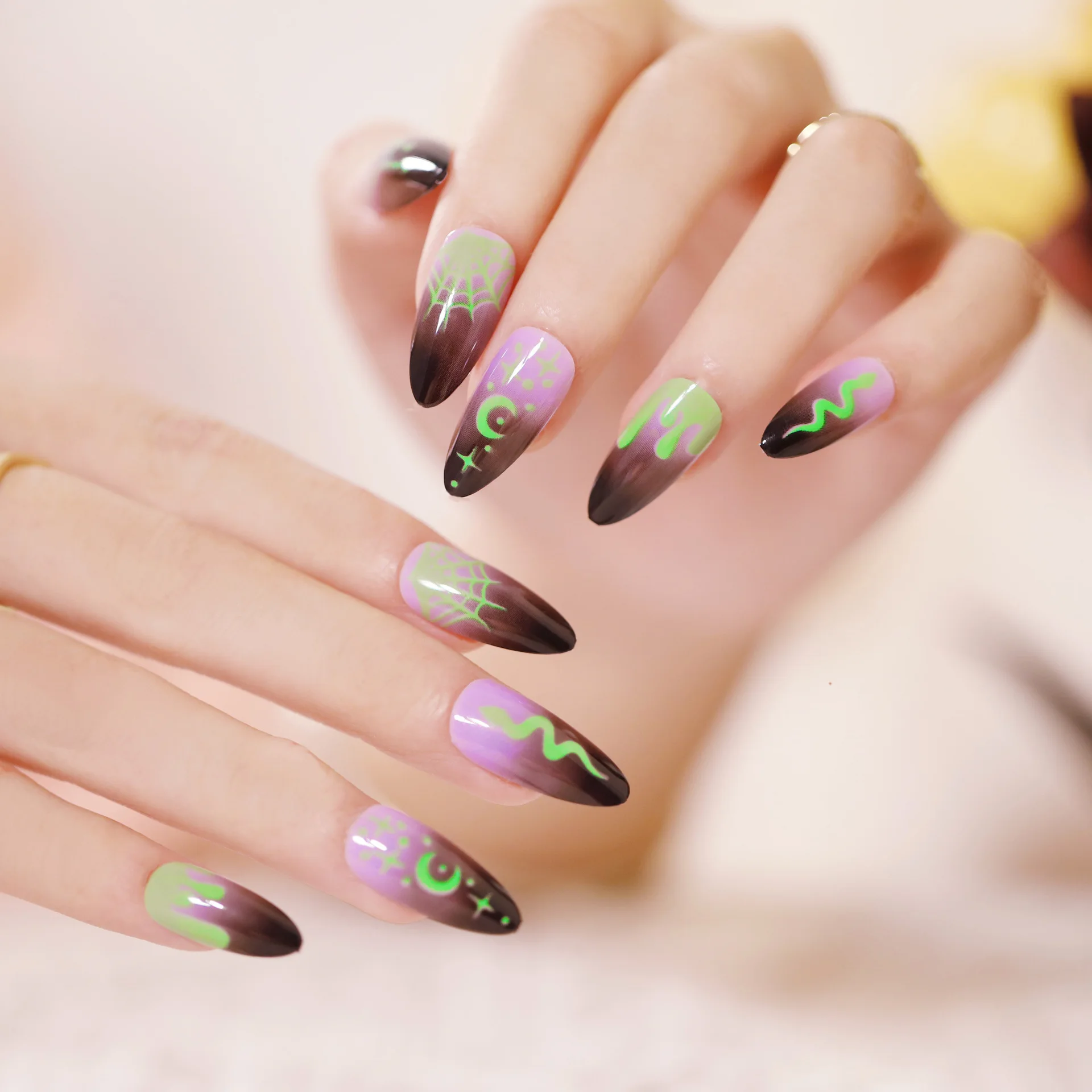 24P Kunstmatige Acryl Vierkante Kop Kist Nep Nagels Halloween Collectie Nail Art Valse Nagel Verwijderbare Pers Op Nagels Afgewerkt