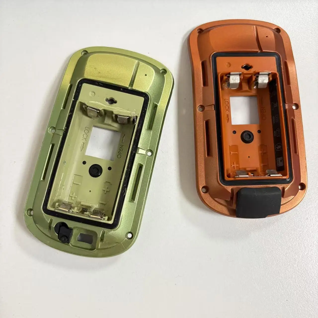 

Apply To Garmin OREGON 600 600T Back Cover Case GPS Handheld Parts Replacement And Repairment (Orange/Green)