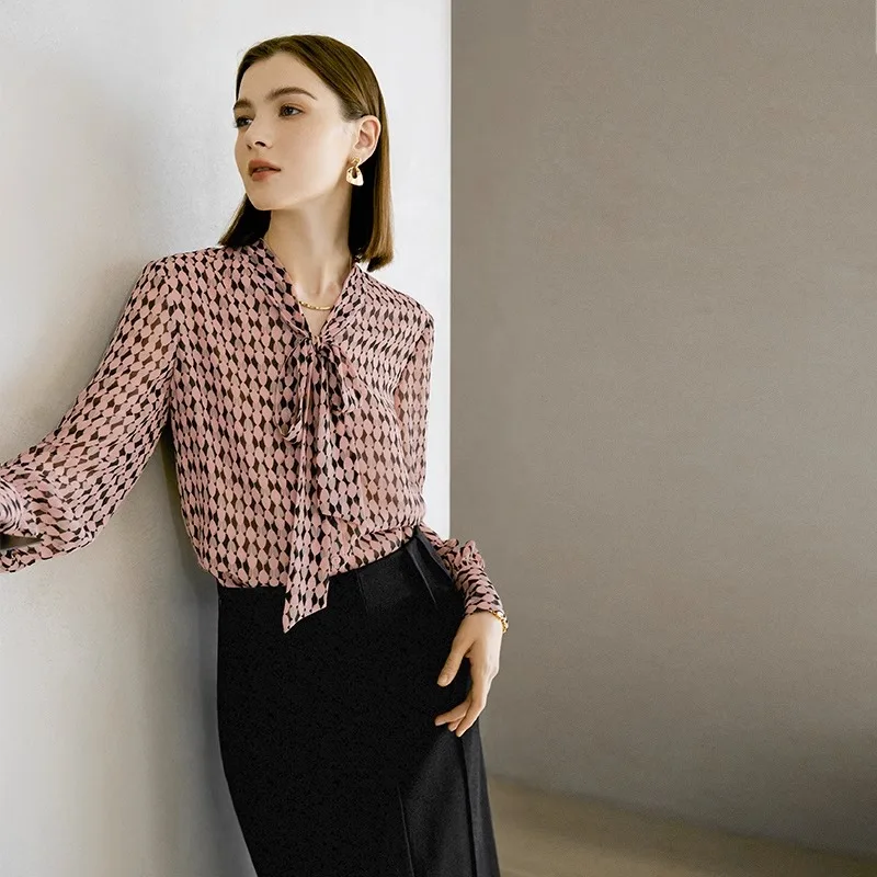 

Розовая клетчатая женская блузка с длинным рукавом, весна 2026, новинка, с V-образным вырезом, с узлом, средней длины, повседневная, прямого кроя