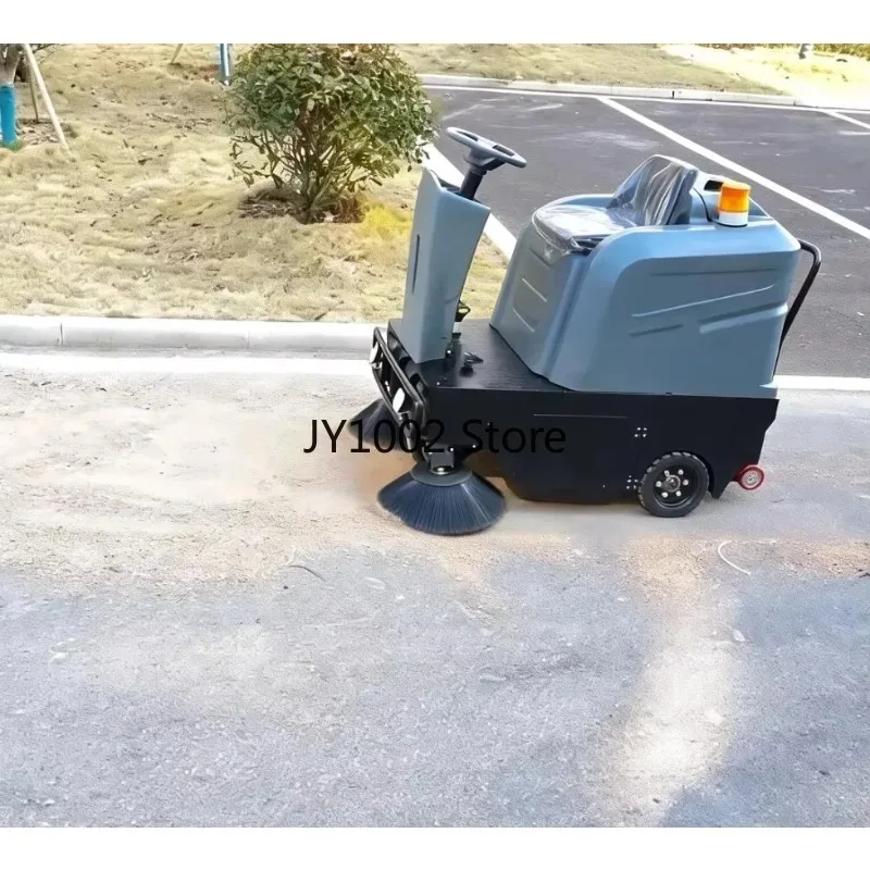 Compact Ride-on Industrial Sweeper, Suitable for Commercial Cleaning Applications in Warehouses, Factories, Yards, and Roads