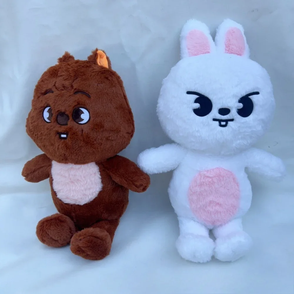 SKZOO Teddy Spielzeug Puppe Karma Schlüsselanhänger Plüsch Plüschtier Plüschtier Seoul FM Woche Umhang Schlüsselanhänger Puppe Magie Schule Kind Geburtstagsgeschenk