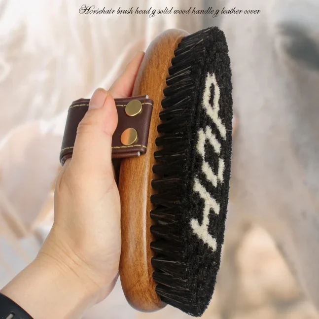 Wholesale custom LOGO high-grade horse grooming tools wooden horsetail mane comb horse racing care comb brush set for horse