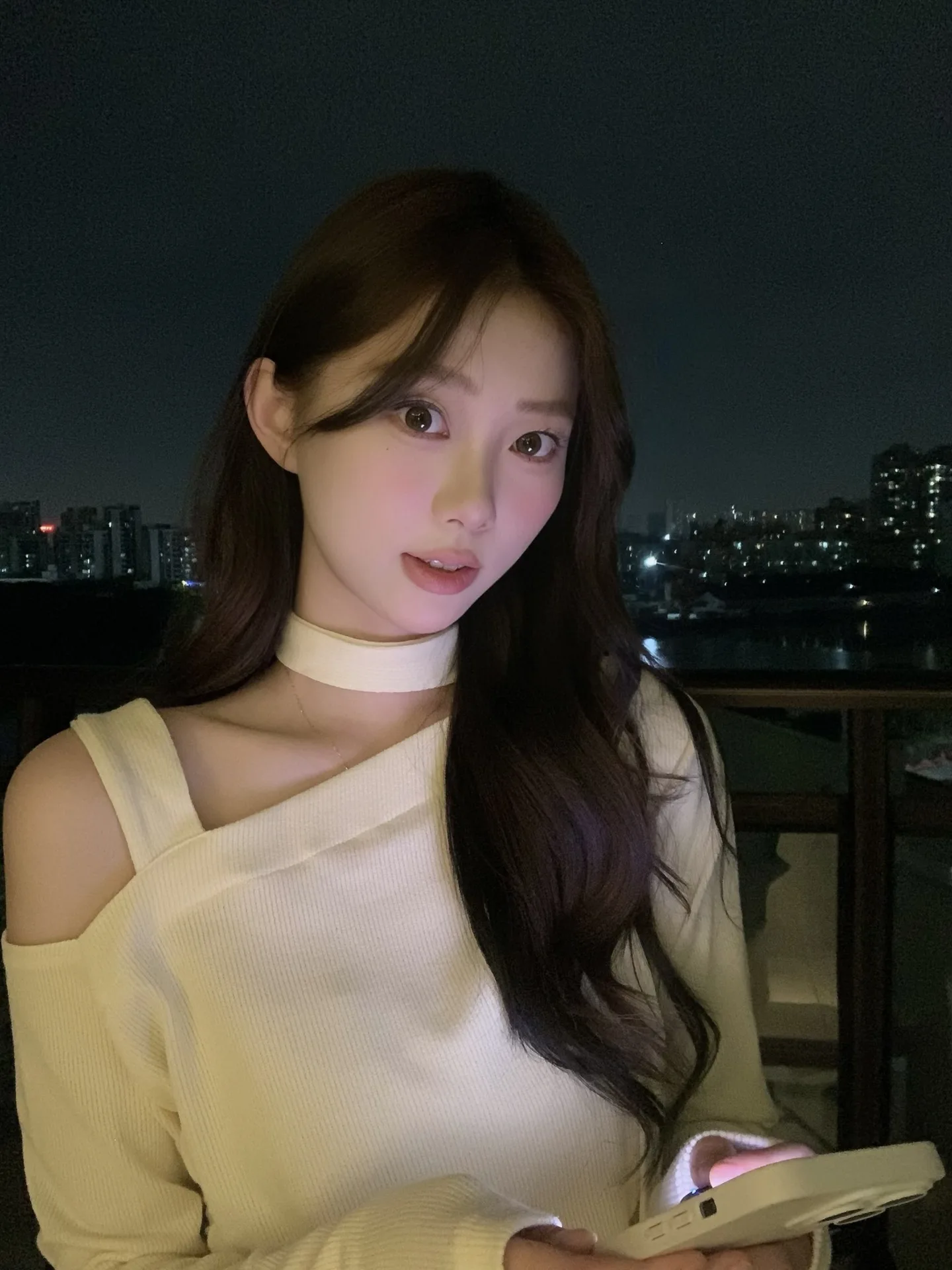 

Trendy oulder-baring Knitted Top Women's Slim Fit Base Layer irt Autumn Season Casual Sle Long Sve round Ne Design