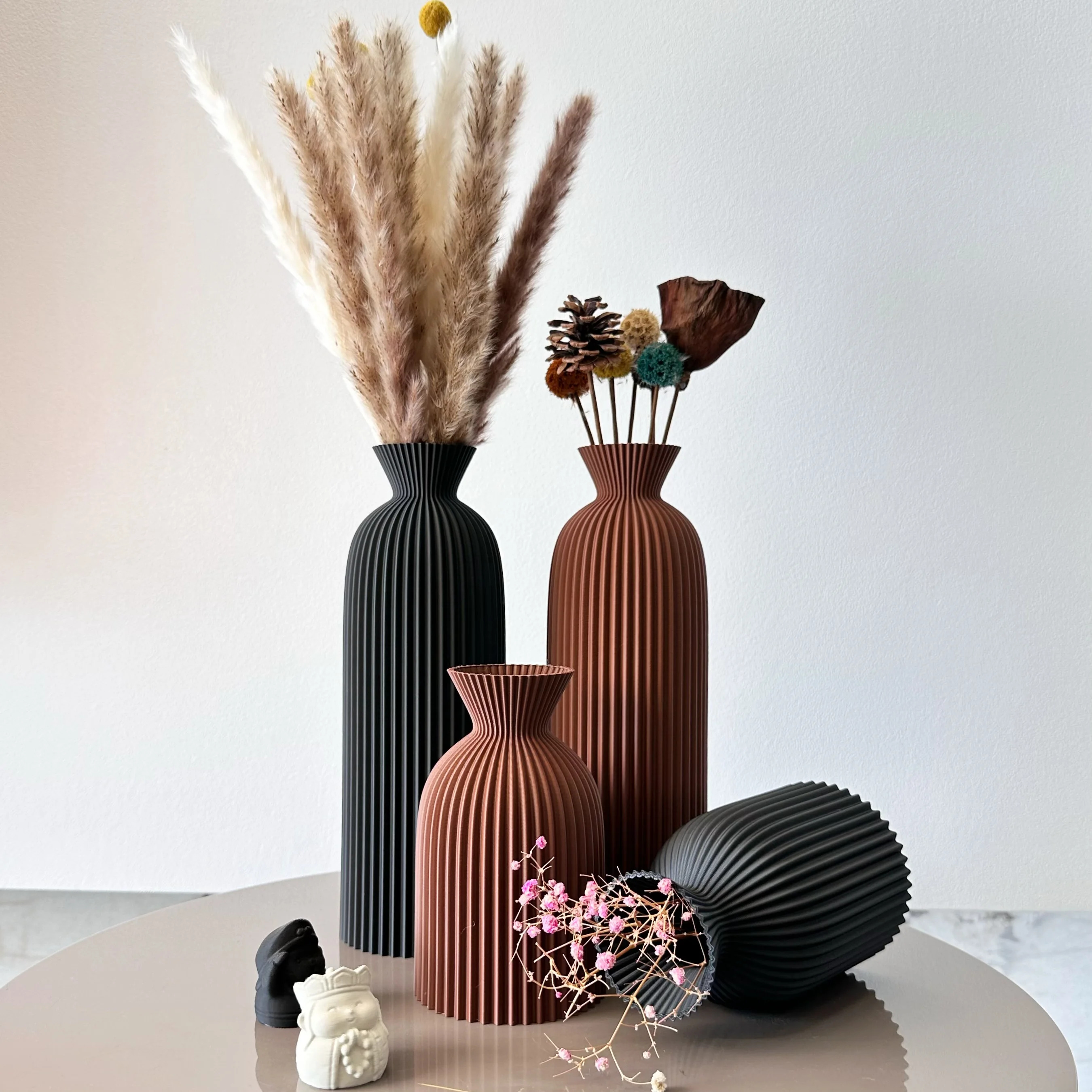 Wavy Pattern Art Dry Vase, 2-Piece Set