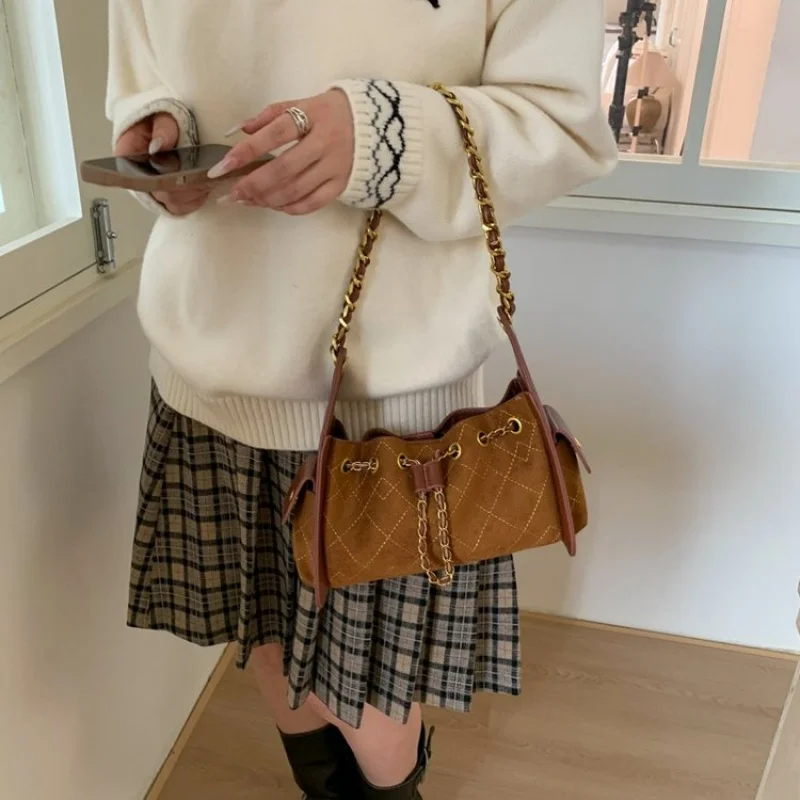 

Lightweight Sporty Crossbody Bag For Women Casual Shoulder Bag Chic Design Spacious Outdoor Use